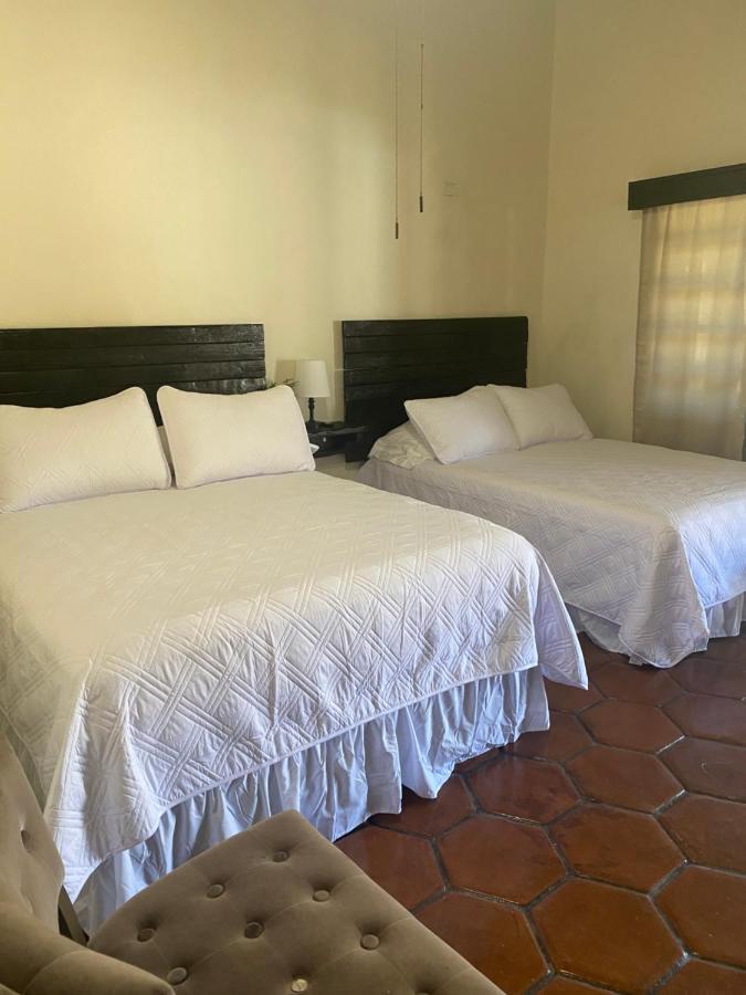 Estancita Elena Inn *